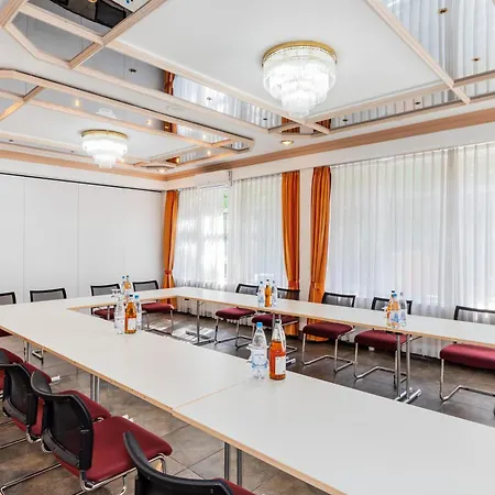 Parkhotel Frankfurt Airport Hotel 3*