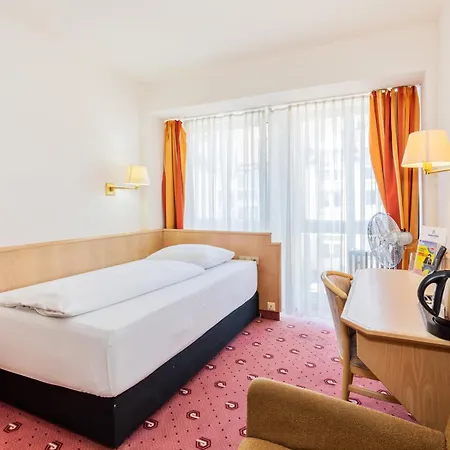 Parkhotel Frankfurt Airport 호텔 3*