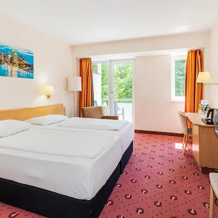 호텔 Parkhotel Frankfurt Airport 하터쉐임