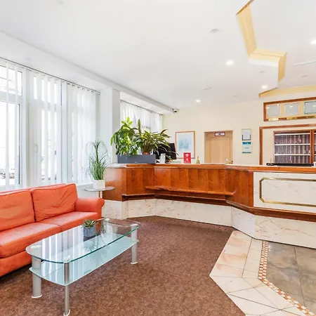 Parkhotel Frankfurt Airport Hotel 3*