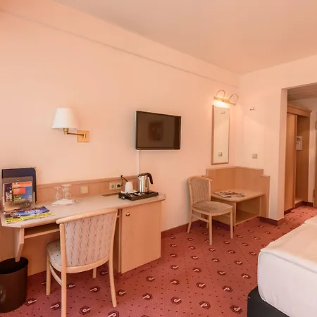 Parkhotel Frankfurt Airport Hotel 3*