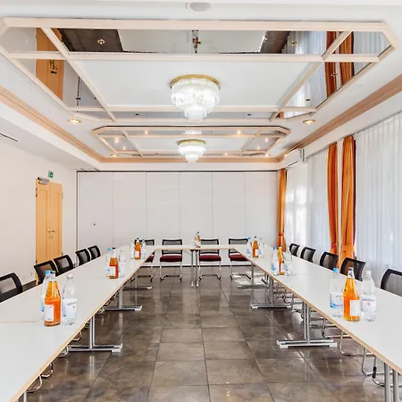 Parkhotel Frankfurt Airport Hotel 3*