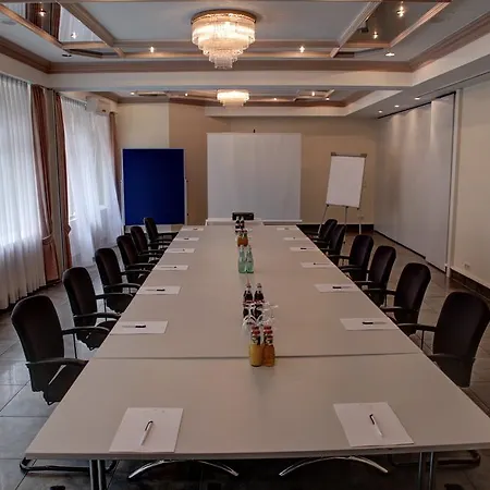 Parkhotel Frankfurt Airport Hotel 3*