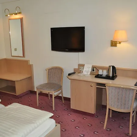 호텔 Parkhotel Frankfurt Airport 하터쉐임