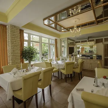 Parkhotel Frankfurt Airport 3*