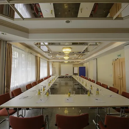 Parkhotel Frankfurt Airport Hotel 3*