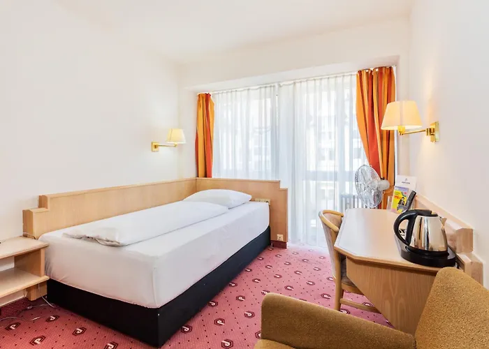 Parkhotel Frankfurt Airport Hotel 3*