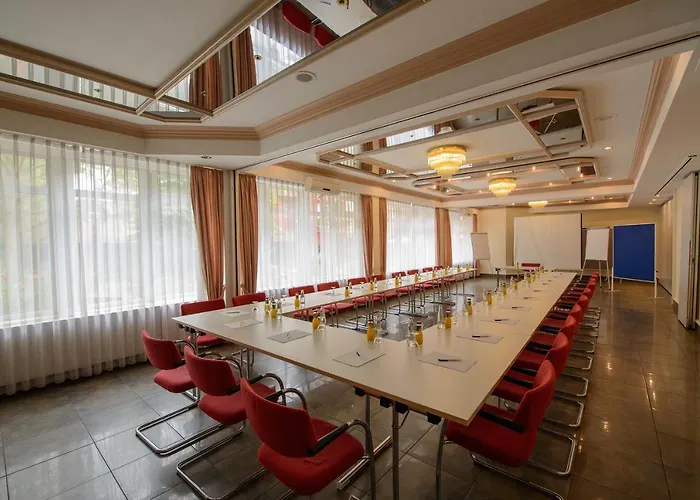 Parkhotel Frankfurt Airport Hotel 3*